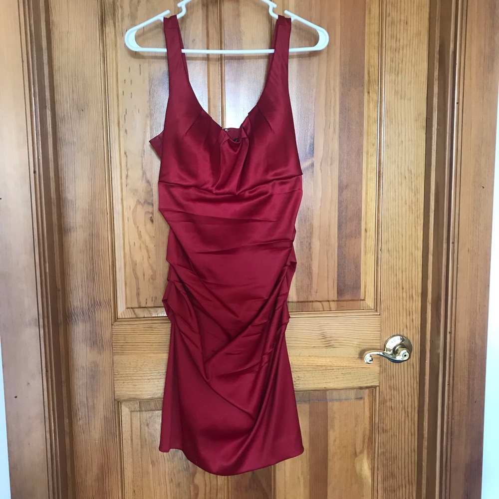 Red zip up scrunch dress